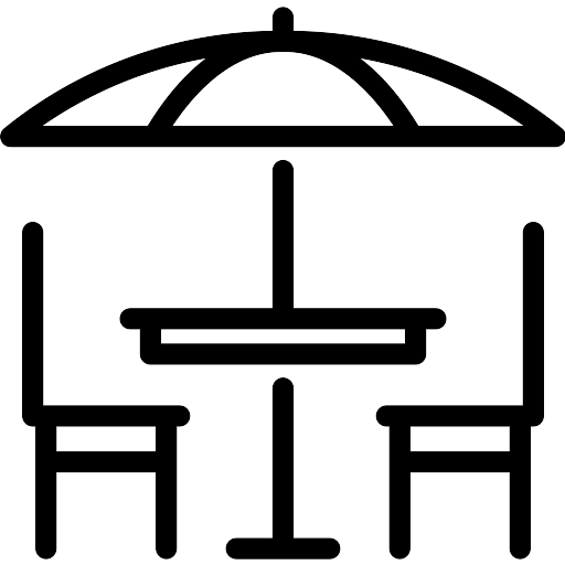 Baum, Stuhl, Sonneschirm